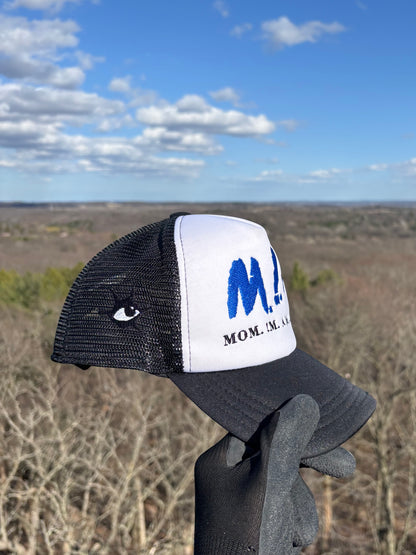 “RES¡ST” TRUCKER HAT